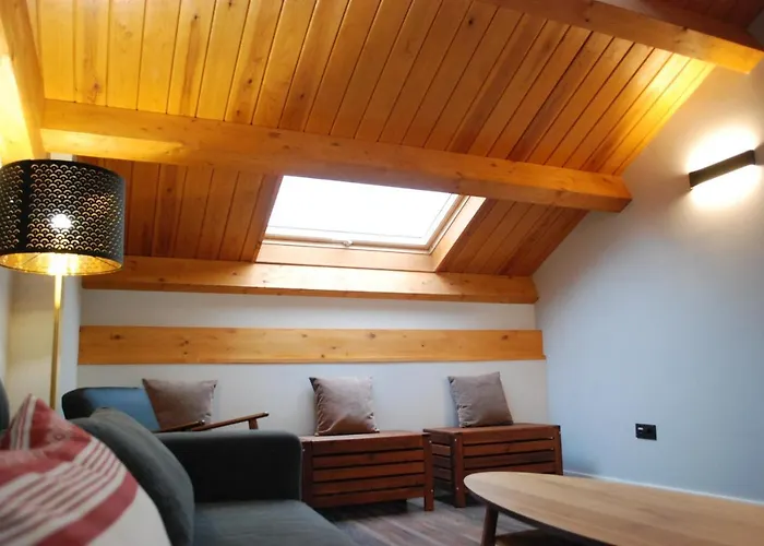 Altar Conde Luna By Gaiarooms * לאון