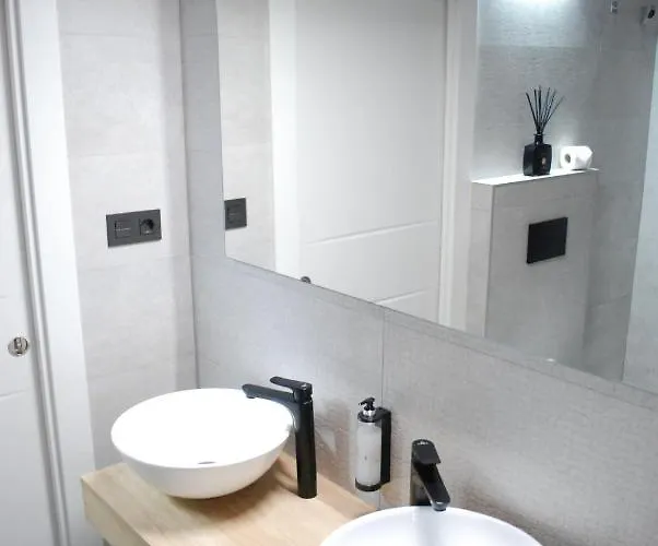 Altar Conde Luna By Gaiarooms 아파트 레온