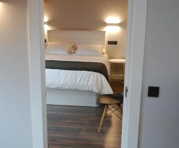 Altar Conde Luna By Gaiarooms דירה לאון